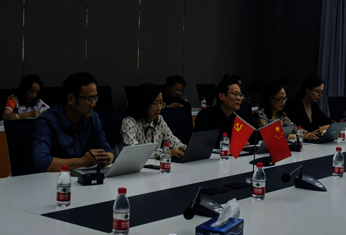 230149F7-F4DA-4ef1-B1B0-C0BA05D57684