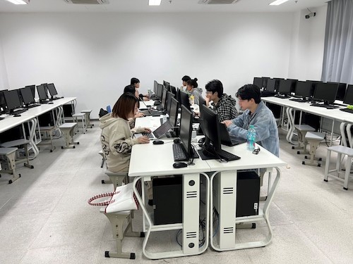 知识挑战赛线上决赛现场