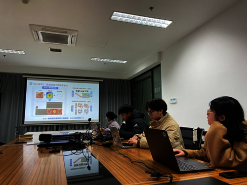 7e40d044-f968-4213-9f7c-b4275250741f